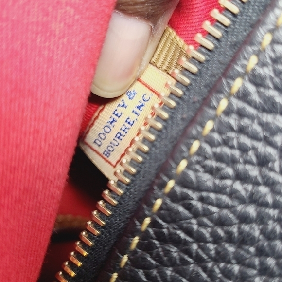 Dooney & Bourke | Large Vintage Black Pebble Grain Flortentine Satchel Bag - Picture 4 of 15